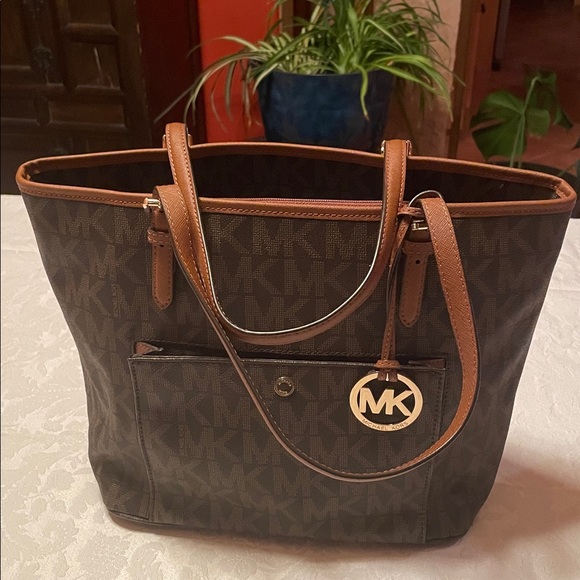 MICHAEL Michael Kors Handbags - Michael Kors Dark Brown Logo bag in excellent condition.